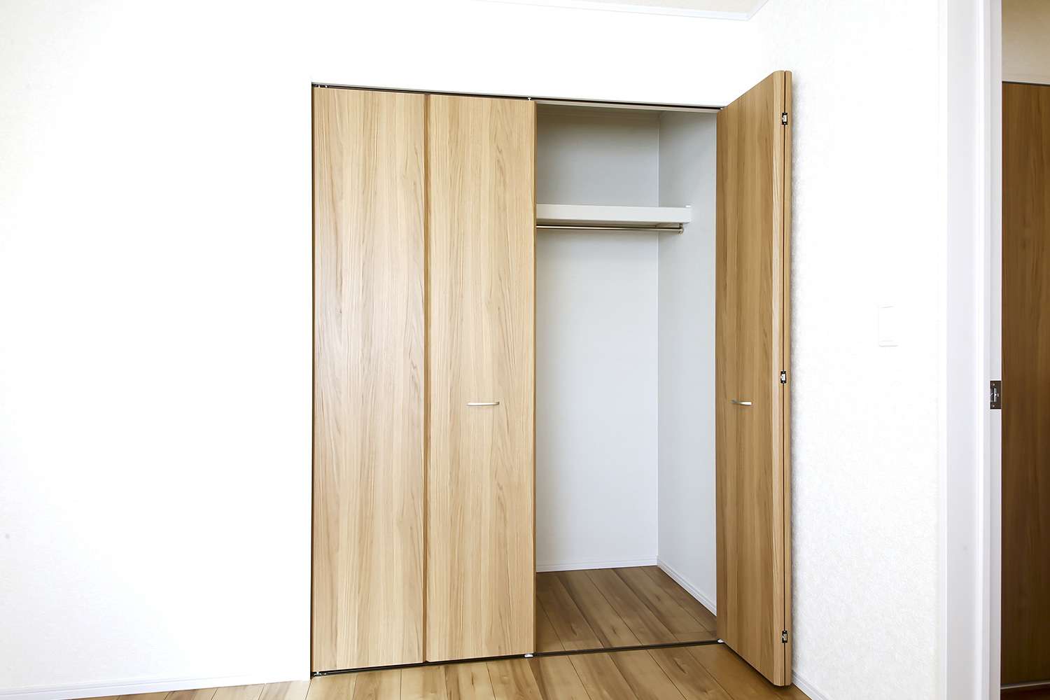 押入・クローゼットの収納棚の製作イメージ